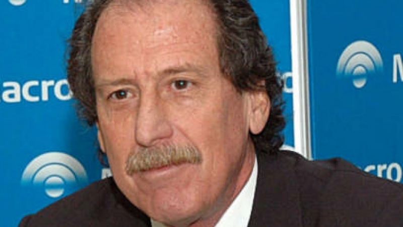 Navarro propone que se discuta la situación del Banco Macro como agente financiero de la provincia
