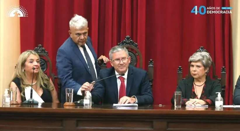 Paredes: “Que dos mujeres estemos en la presidencia es histórico”
