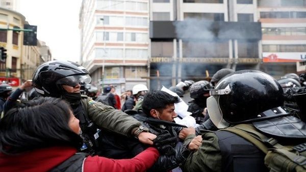 Evo denuncia cerca de 30 muertos en Bolivia