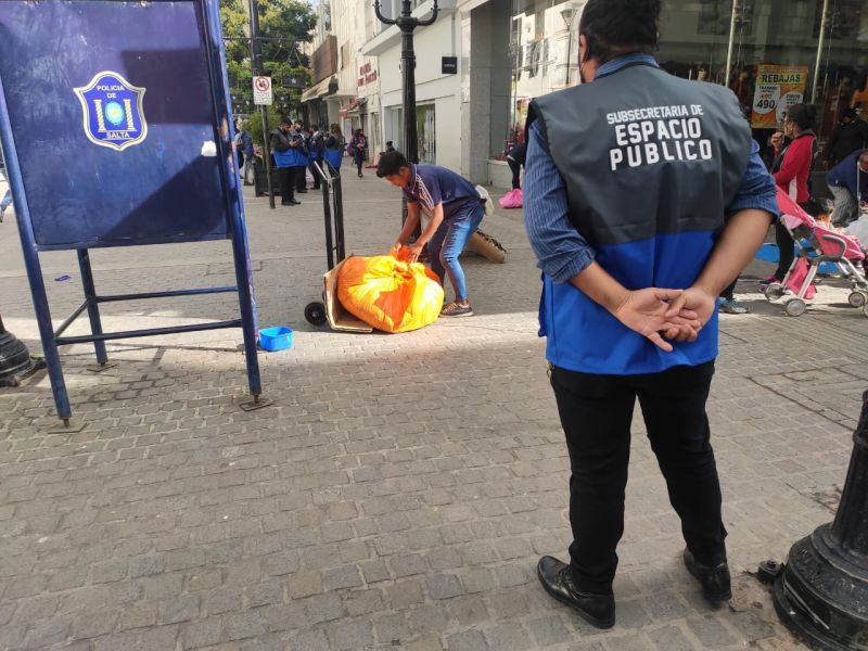 Cordeyro presentó su renuncia a Espacios Públicos, pero sigue en el cargo