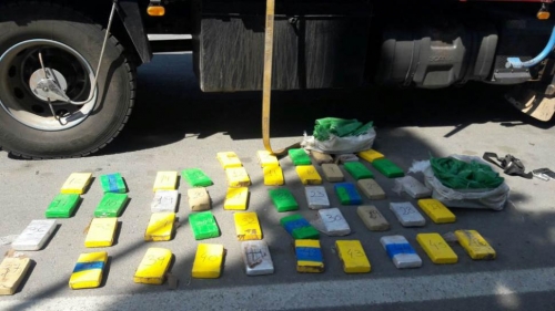 Detienen a camionero oranense y le secuestran 47 kilos de cocaína en Trancas