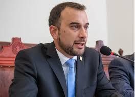 Funcionarios municipales al Concejo por el supuesto cobro indebido de impuestos