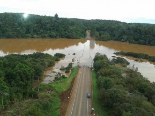 Seis muertos en Misiones y más de 900 evacuados en Corrientes por el temporal