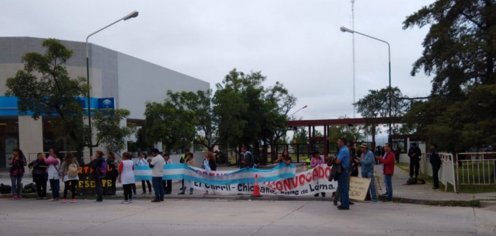 Docentes autoconvocados marcharán hacia el Grand Bourg