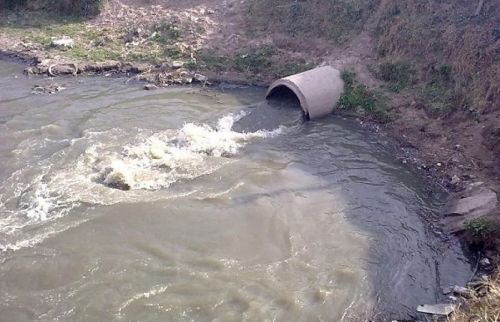 Exigen que se cumpla con el saneamiento del Río Arenales