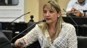 Abilés presentó un proyecto para que se autorice al Ejecutivo Provincial a comprar vacunas