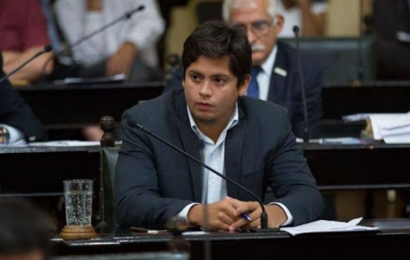 Hernández propone la boleta única papel y la modificación del sistema D'Hont