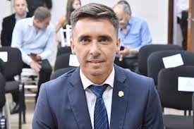 Esclavo de sus palabras: Kiripper cuestionó el gasto de la política