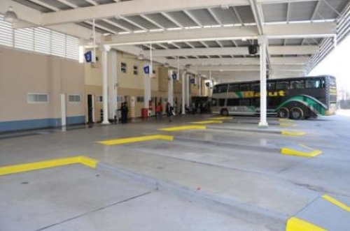 Clausuraron tres boleterías en la Terminal