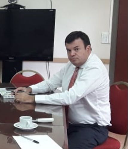 “Hay muchas barreras culturales y cuando están agonizando los chicos recién los llevan al hospital”