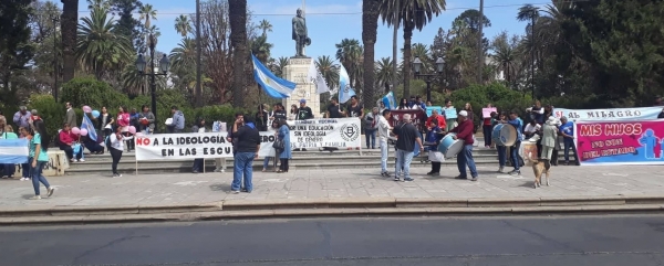 Hay 180 niñas embarazadas sólo en Salta capital y continúa la duda sobre brindar educación sexual