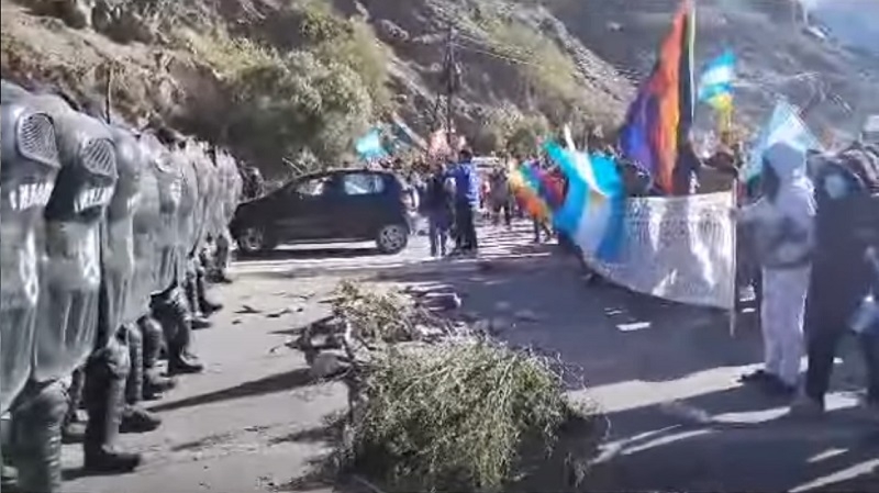 “Los jujeños están haciendo una pueblada porque les están robando los recursos naturales, como pasa acá en Salta”