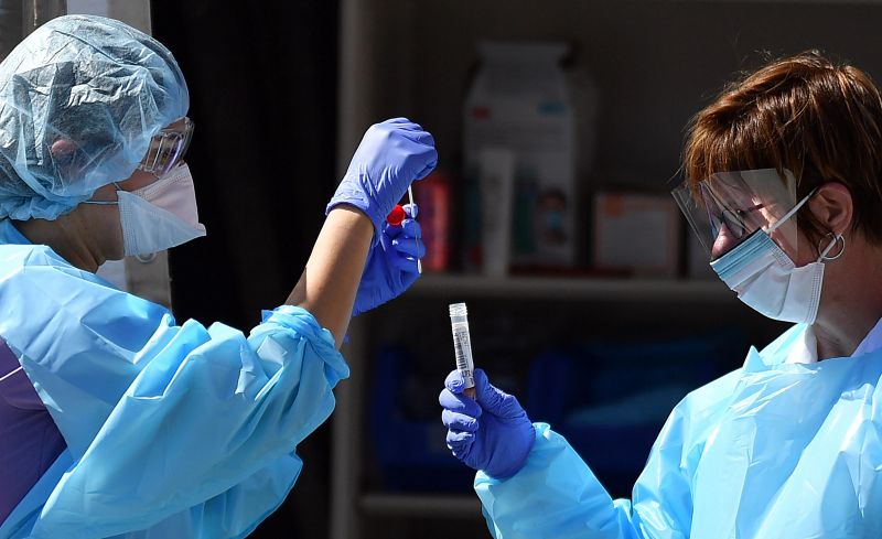“Una pandemia se combate con la ciencia, no con los militares” aseguró el gerente del hospital Oñativia