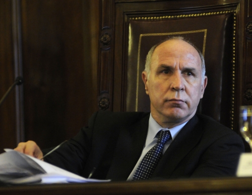 Denuncian que Lorenzetti tiene acciones en Nitratos Austin