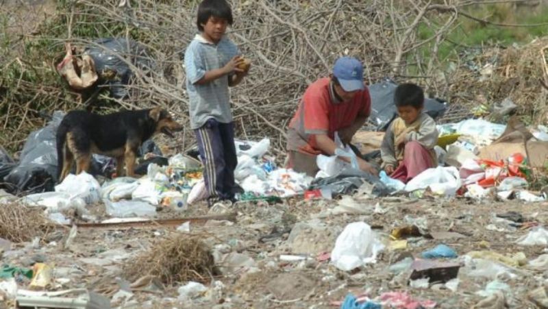 “La gente ya no pide trabajo, pide comida”