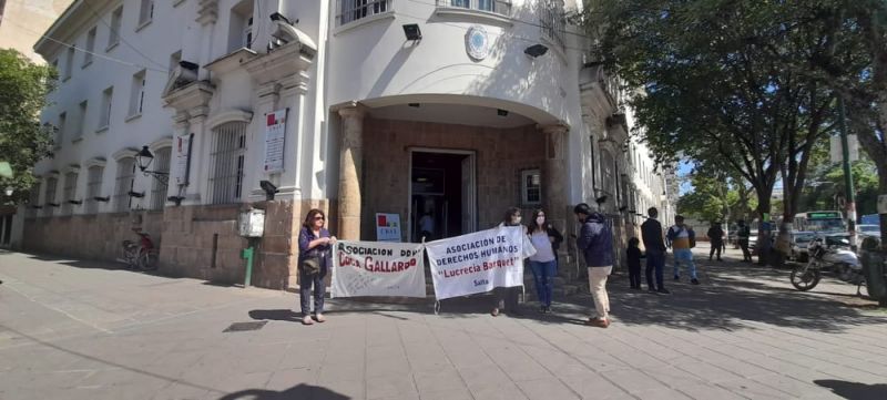 Abrazo simbólico al Archivo Provincial de la Memoria