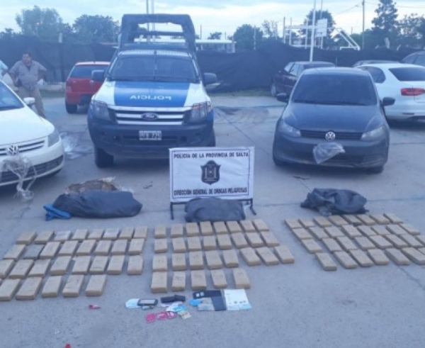 La Policía desarticuló una banda de narcotraficantes que transportaba 77 kilos de marihuana