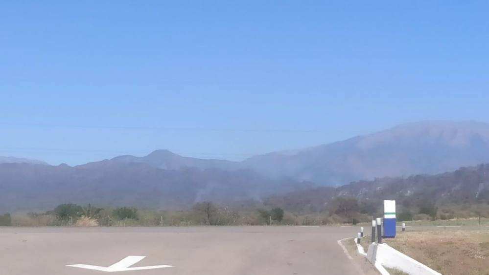 Metán: Nuevos focos de fuego en la zona donde hubo un incendio el sábado