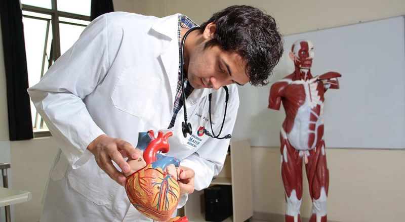 Más de 3.000 preinscriptos en la carrera de medicina