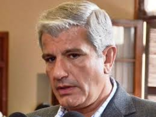 Para Andrés Zottos la precandidatura de Isa es un circo