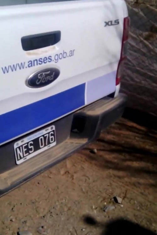 El Titular de Anses Salta de paseo con el vehículo oficial