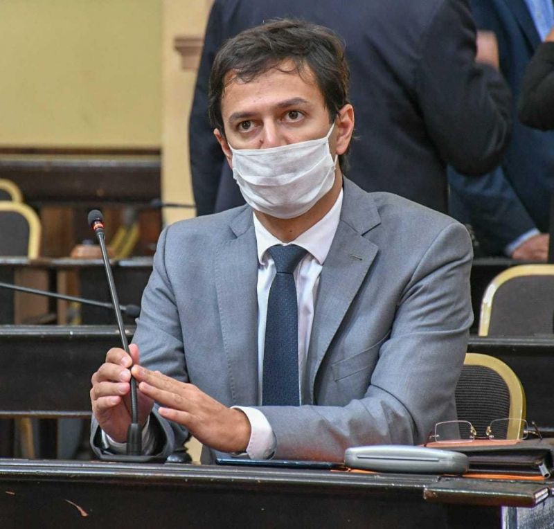 Mónico: "Esto deja a la luz de la opinión pública que hubo personas que han sido vacunadas en una situación de privilegio y estamos acá hablando de la diferencia entre la vida y la muerte"