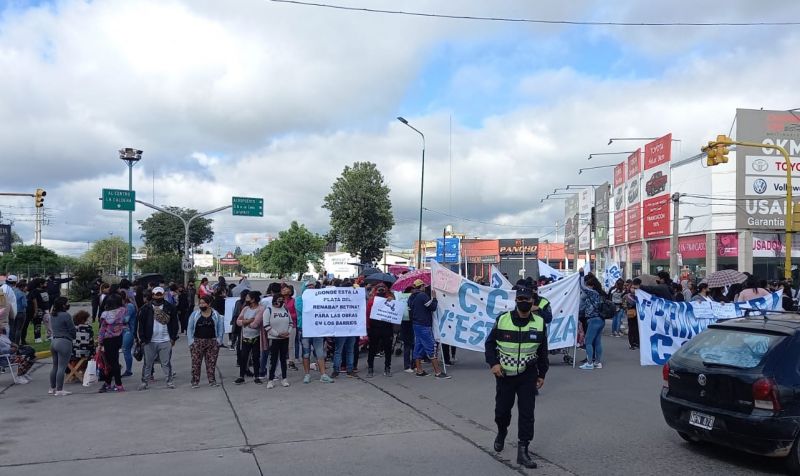 Vecinos piden que llegue a los barrios el financiamiento del RENABAP