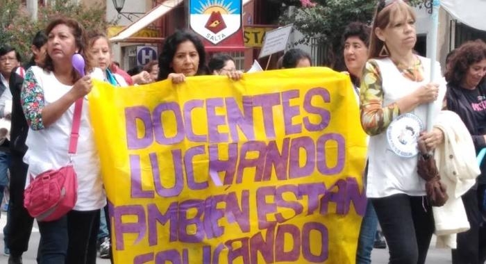 Docentes salteños en el ranking de mejores paritarias