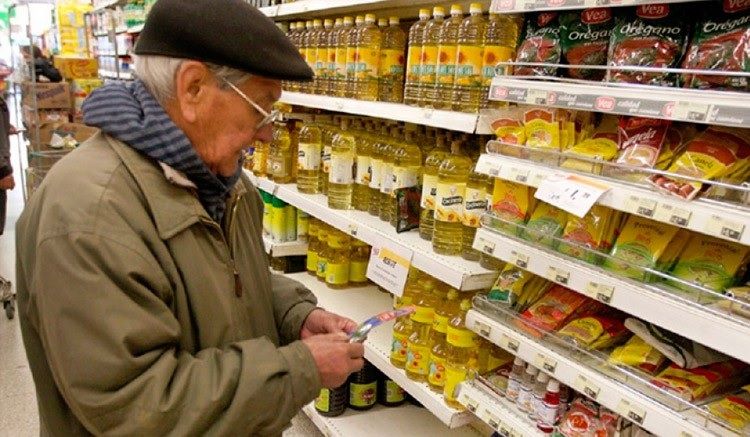 Los jubilados y beneficiarios de asignaciones dejaron de recibir la devolución del 15% del IVA