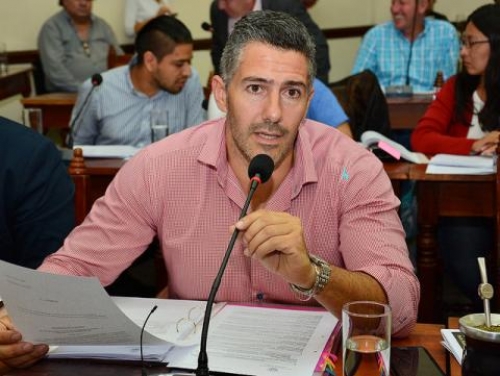 Galíndez también quiere que los municipales elijan en qué banco cobrar