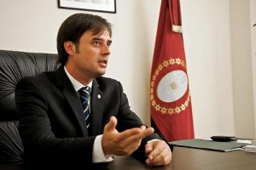 Otra vez con una calificación lamentable Troyano participa por un cargo en la justicia