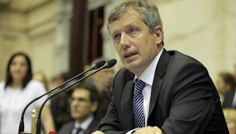 “Me siento orgulloso como político. Reivindico la rosca”