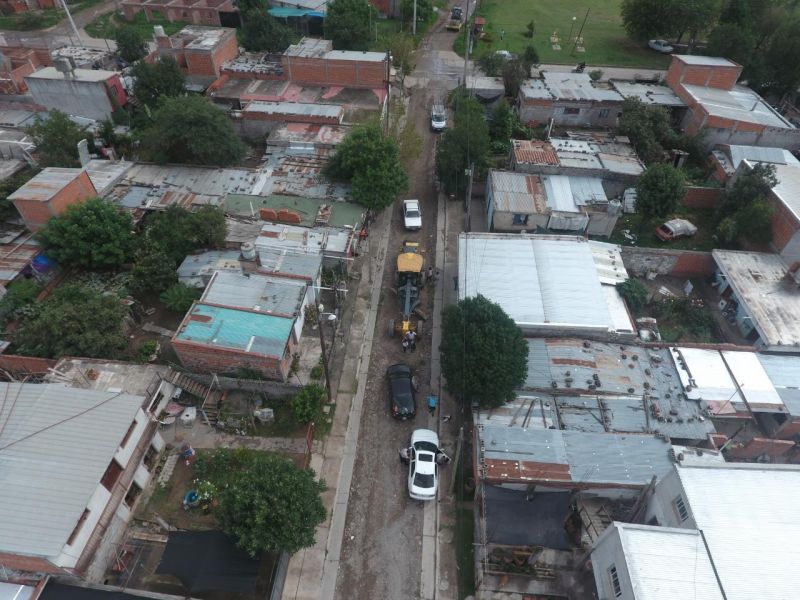 Vecinos de Villa Asunción tomaron máquinas del municipio para reclamar obras