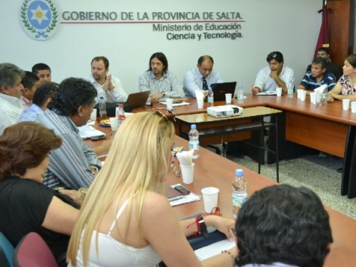 Distintos sectores docentes consideran insuficiente la oferta del gobierno