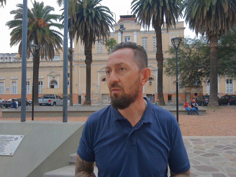 Adrián Valenzuela ofendido con sus colegas