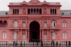 El Gobierno busca recortar 720 millones de pesos de los planes a las organizaciones sociales