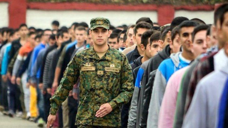 “No quieren que la juventud se desarrolle ni tenga sus medios, quieren que esté aplacada”