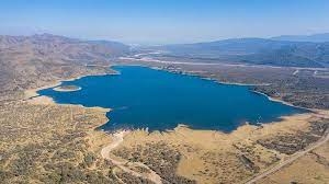 Acusaciones cruzadas entre Sumbay y Calabró por la venta de tierras en La Caldera