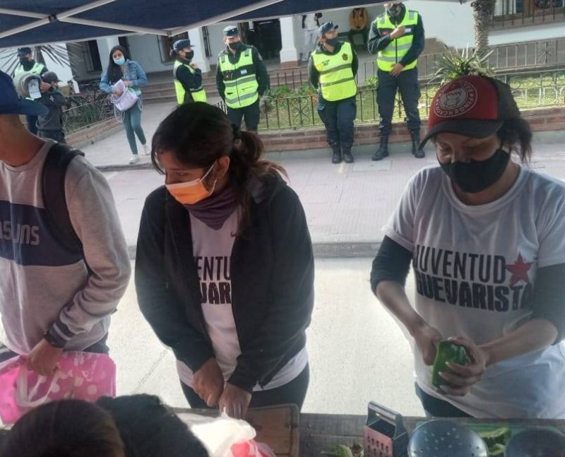 Rosario de Lerma: Denuncian que cortaron la asistencia para merenderos y comedores