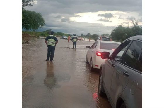 El temporal de Salta provocó destrozos e inundaciones