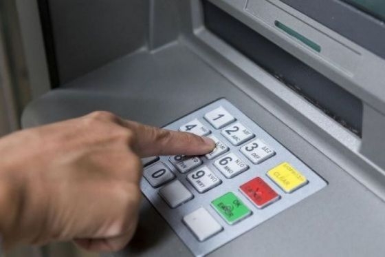 Del 31 de octubre al 3 de noviembre se depositarán incentivo y sueldos a la Administración Pública provincial