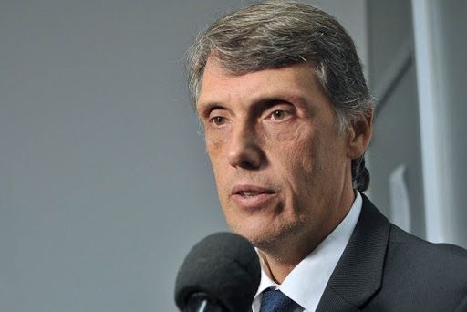 Tras la decisión de que las listas sean definidas por la CAP, Kosiner renunció a la presidencia del PJ