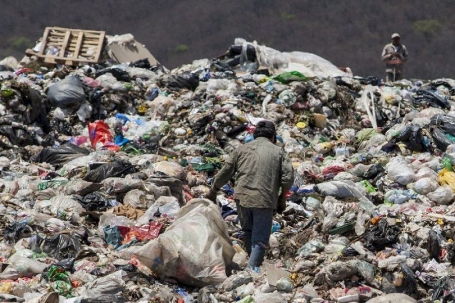 Invitan a políticos a una olla popular en el Vertedero San Javier