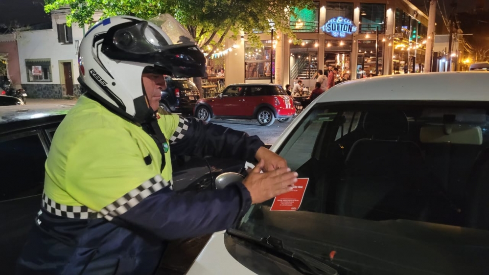 69 infracciones por mal estacionamiento en la zona de la Balcarce y Paseo Güemes