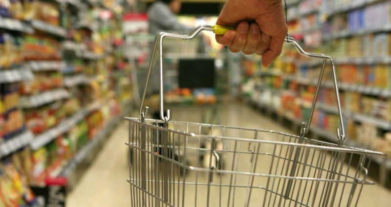 La inflación desacelera, pero los salarios cubren sólo el 56% de la Canasta Básica