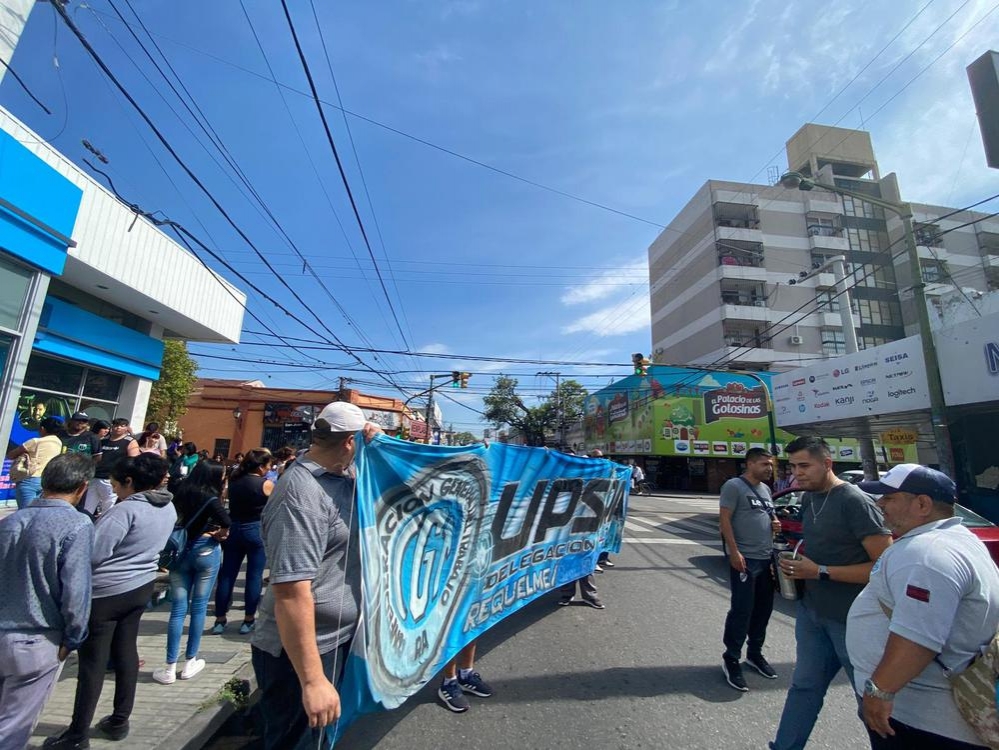 Vigiladores se movilizaron contra incumplimientos al pago y las vacaciones por parte de la empresa Guardián