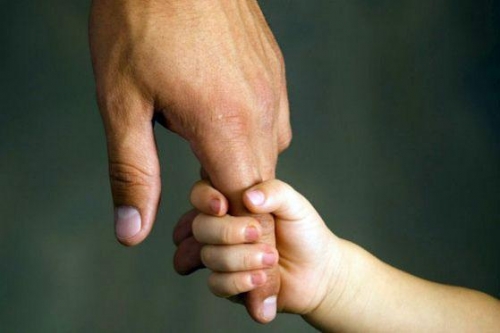 Convocatoria pública para la adopción de un niño de 3 años