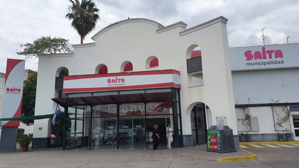 Roban una PC del Centro Cívico Municipal