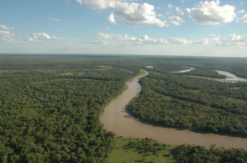 El Bermejo desborda y corta caminos entre Chaco, Salta y Formosa