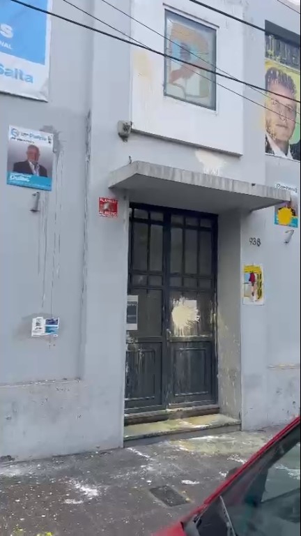 Atentaron contra el PJ-Salta